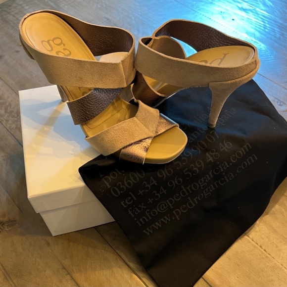 Pedro Garcia Shoes - NWT Pedro Garcia Nainsi Heel - Size 8